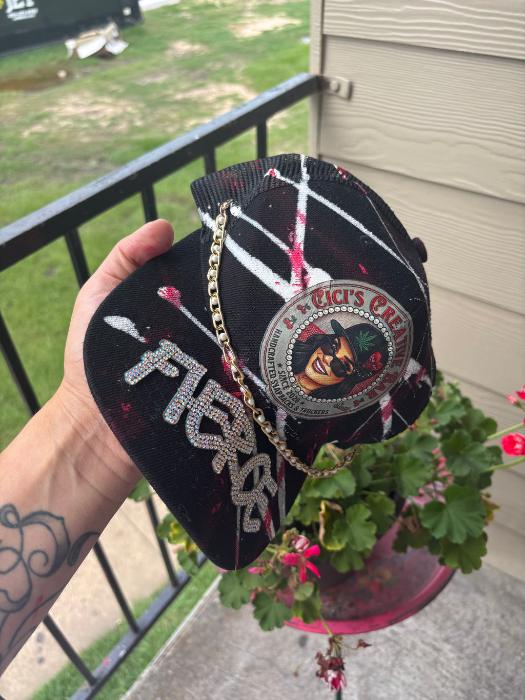 Custom  chain hat