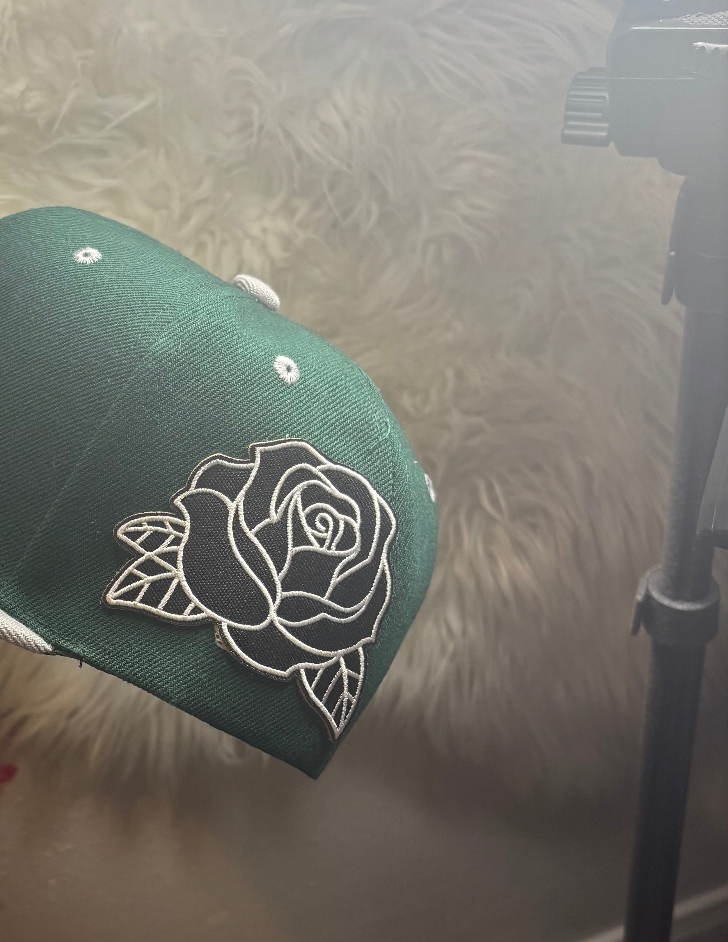 Green skulls custom hat
