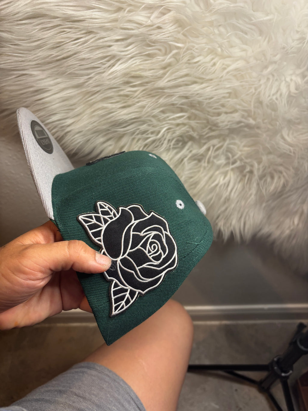 Green skulls custom hat