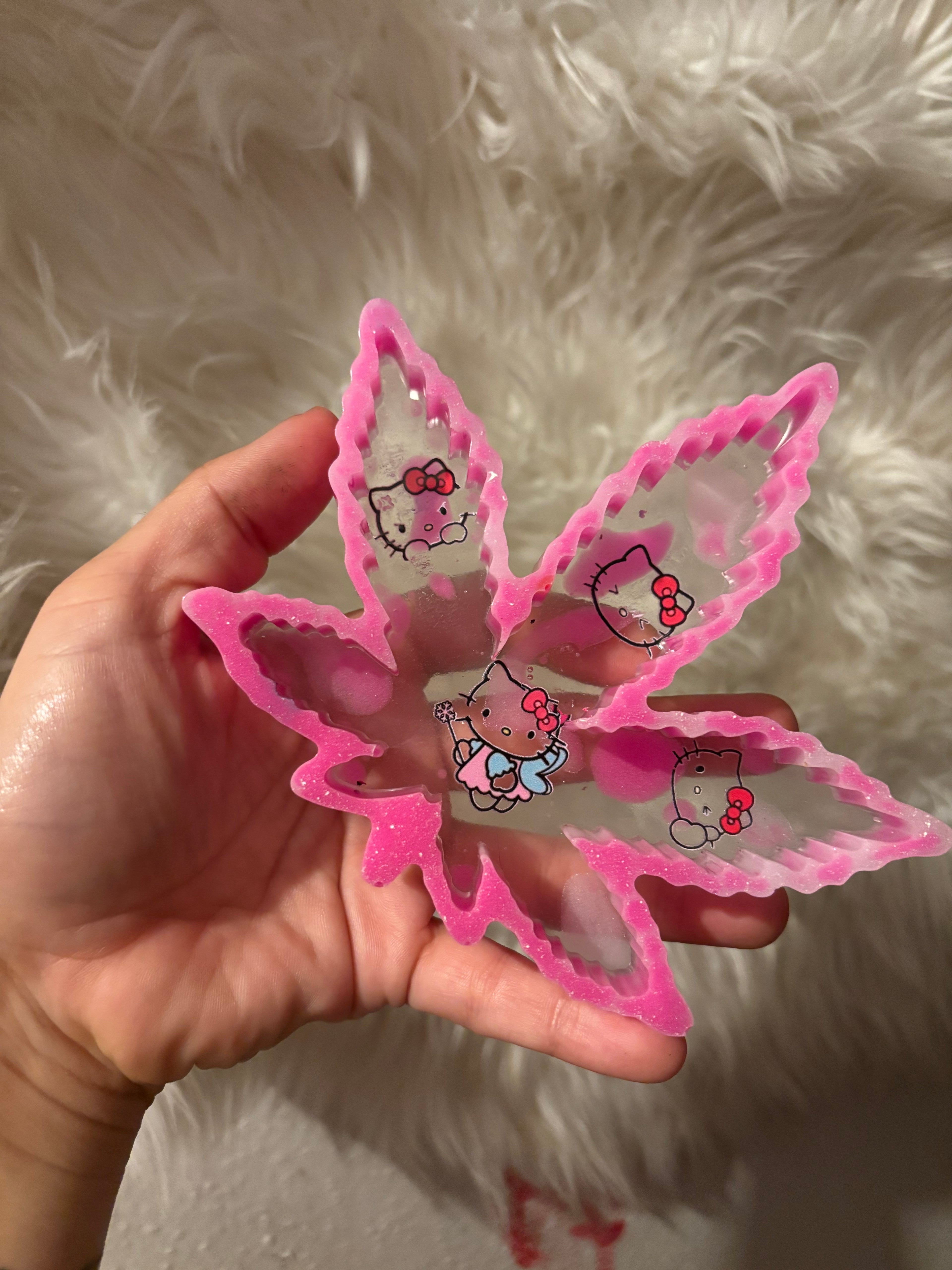 Hello kitty Custom ash tray