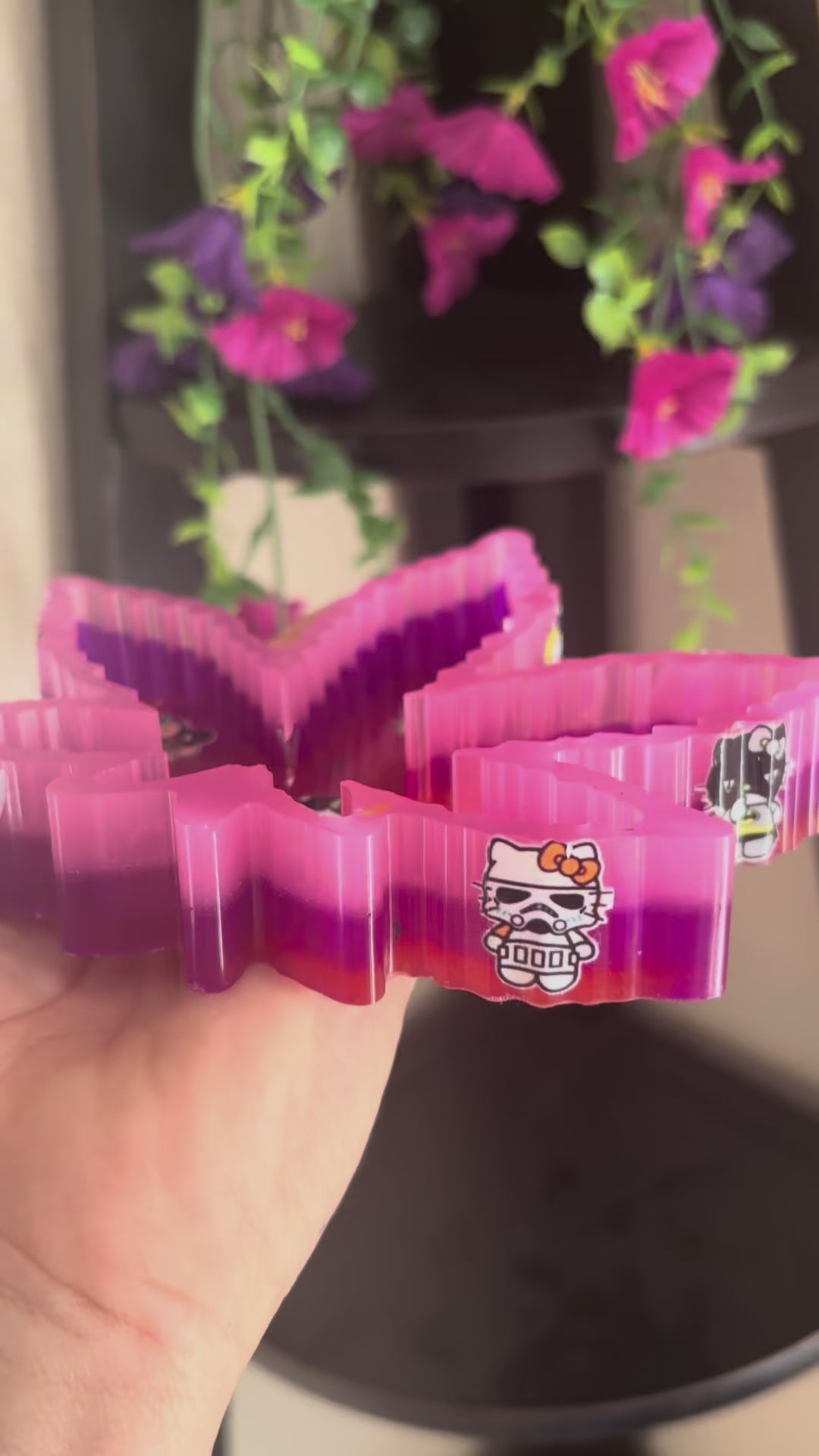 Custom hello kitty ashtray